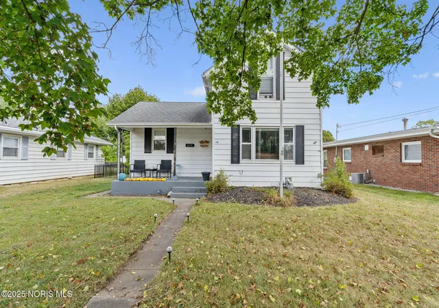 Photo 3 of Single Family Residence at 619 Fishlock Ave, Findlay, OH 45840 | MLS# 10000832 |  | Sold on 2025-12-24