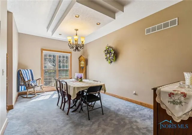 Photo 5 of Single Family Residence at 125 W Woodmere Dr, Tiffin, OH 44883 | MLS# 10000936 | | Sold on 2025-12-18