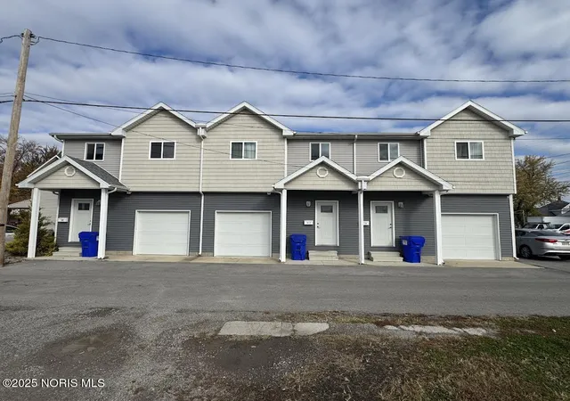 1st image of 415, 417, 419 N Cory St, Findlay, OH 45840 | MLS# 10001078