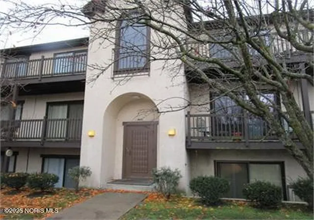 Photo 1 of Condo for sale at 1660 Brownstone Blvd, Toledo, OH 43614 | MLS# 10001042 | Listing updated on 2025-12-02