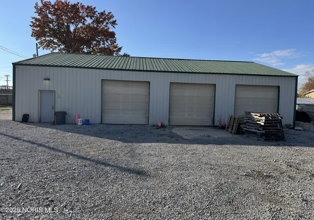 Photo 1 of Single family home for sale at 953 Failor St, Bucyrus, OH 44820 | MLS# 10001065 | Listing updated on 2025-11-20