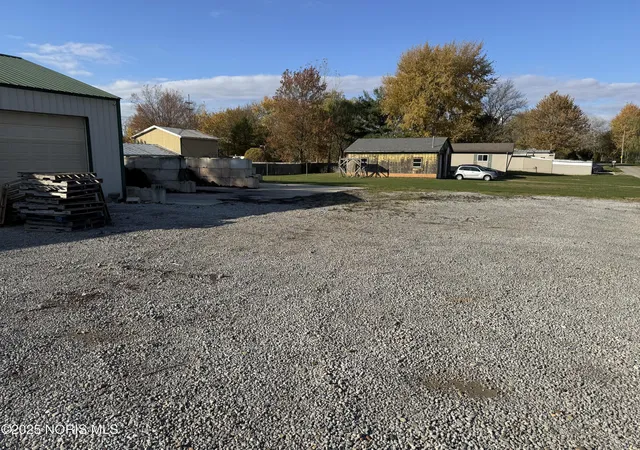 Photo 2 of Single family home for sale at 953 Failor St, Bucyrus, OH 44820 | MLS# 10001065 | Listing updated on 2025-11-20