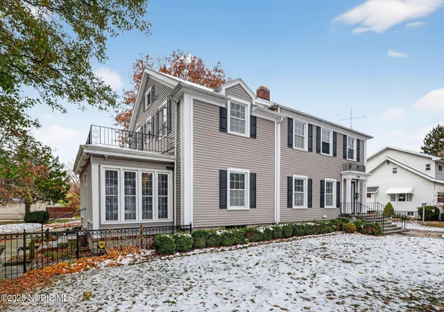 Homes for sale in Swanton, OH | 229 Woodland Ave, Swanton, OH 43558 | MLS# 10001185