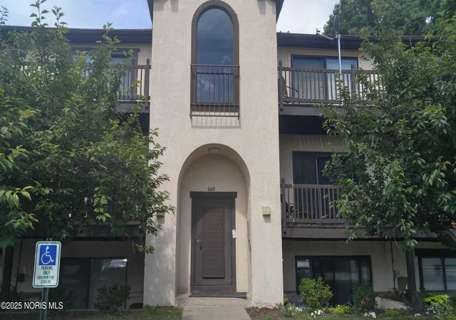 Photo 1 of Condo for sale at 1668 Brownstone Blvd, Toledo, OH 43614 | MLS# 10001089 | Listing updated on 2025-12-02