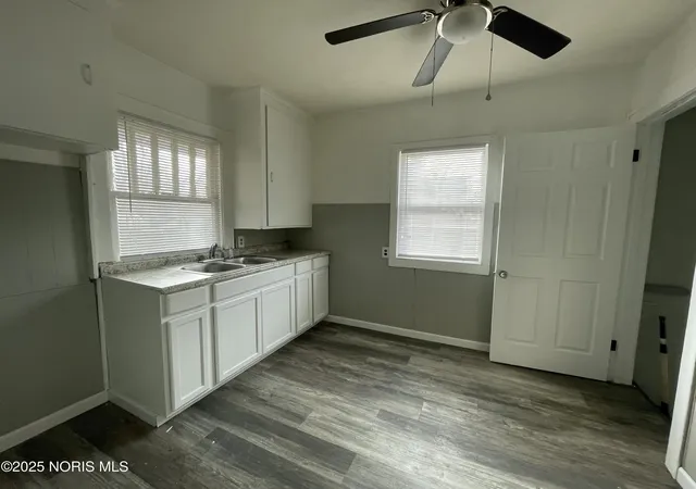Homes for sale in Toledo, OH | 1725 Brussels St, Toledo, OH 43613 | MLS# 10001094