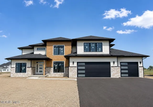 1st image of 128 Old Dover Rd, Perrysburg, OH 43551 | MLS# 10001461