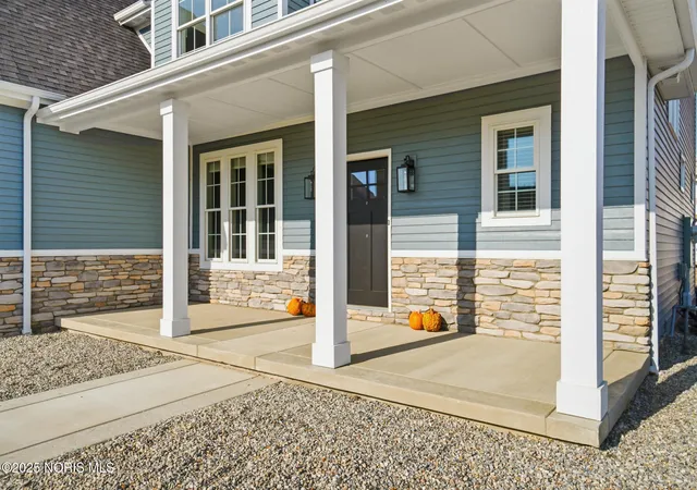 4th image of 956 Heather Ct, Bowling Green, OH 43402 | MLS# 10001307