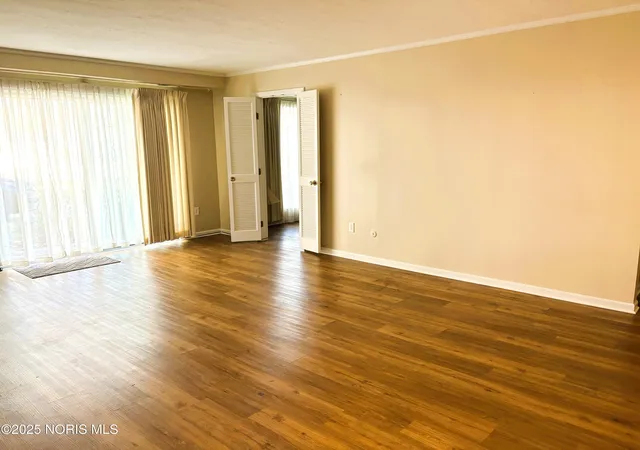 Photo 2 of Condo for sale at 425 W Ridge Dr #6, Fostoria, OH 44830 | MLS# 10001445 | Listing updated on 2026-05-08