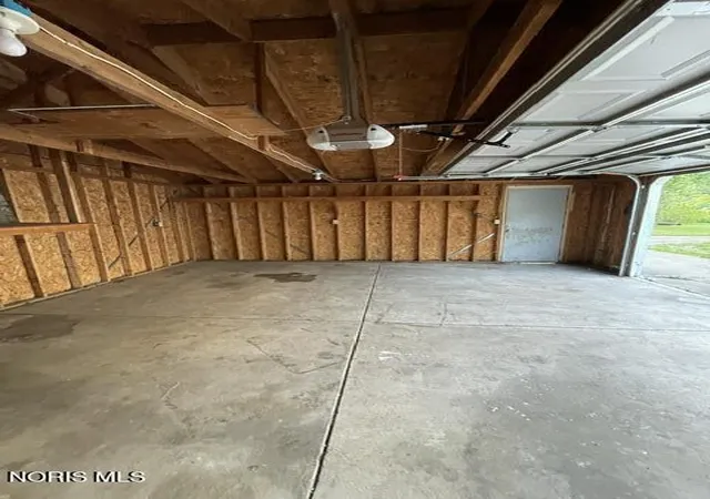 Photo 3 of Single family home for sale at 2141 Joffre Ave, Toledo, OH 43607 | MLS# 10001482 | Listing updated on 2026-08-03