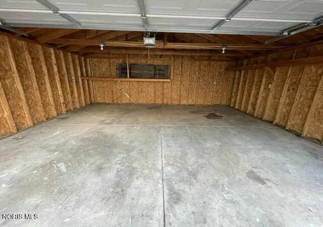 Photo 4 of Single family home for sale at 2141 Joffre Ave, Toledo, OH 43607 | MLS# 10001482 | Listing updated on 2026-08-03