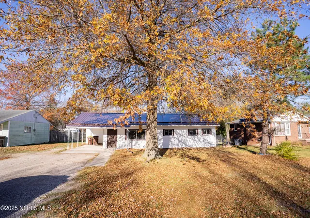 1st image of 1582 S Clinton St, Defiance, OH 43512 | MLS# 10001491