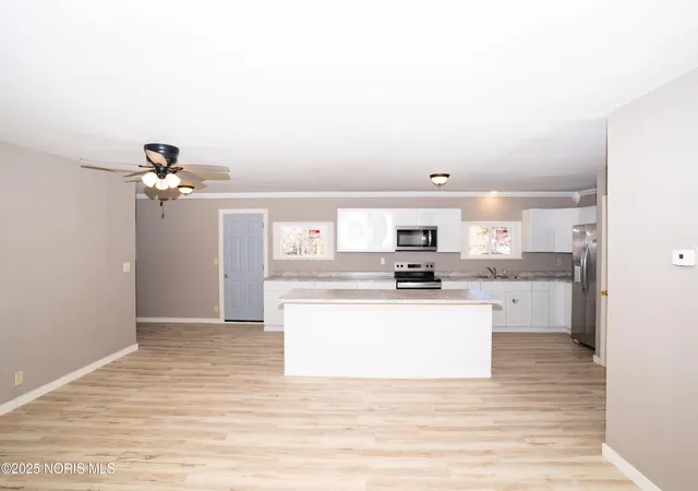 3rd image of 1582 S Clinton St, Defiance, OH 43512 | MLS# 10001491