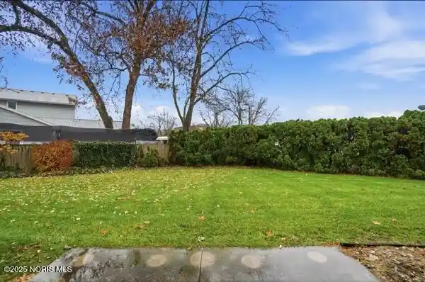 Listing Photo 38 - Condo for sale in 2317 Rockspring Rd located at 2317 Rockspring Rd, Toledo, OH 43614 - Unit 2317 Rockspring Rd