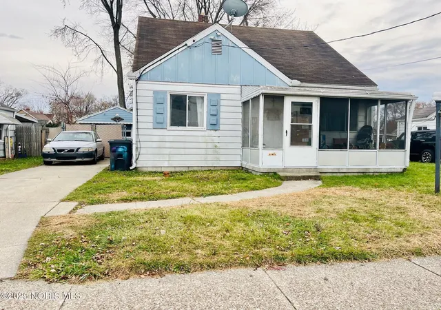 Photo 3 of Single family home for sale at 2041 Brame Pl, Toledo, OH 43613 | MLS# 10001865 | Listing updated on 2026-05-20