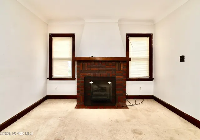 Photo 3 of Sale Pending at 3334 Thelma Dr, Toledo, OH 43613 | MLS# 10001695 | Listing updated on 2026-08-28