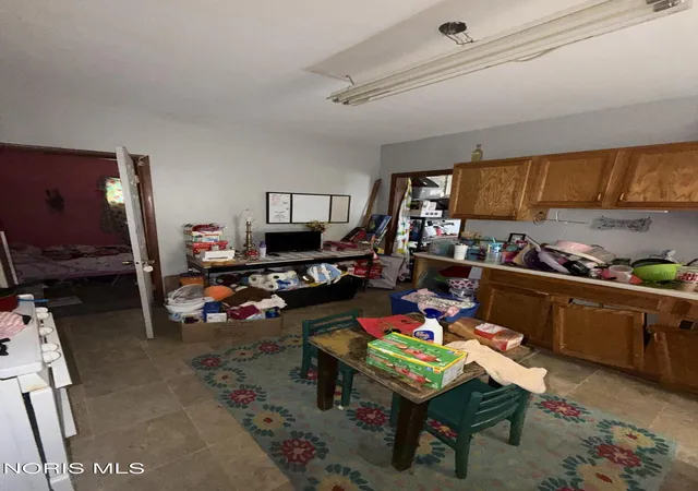 3rd image of 960 Willow Ave, Toledo, OH 43605 | MLS# 10001774
