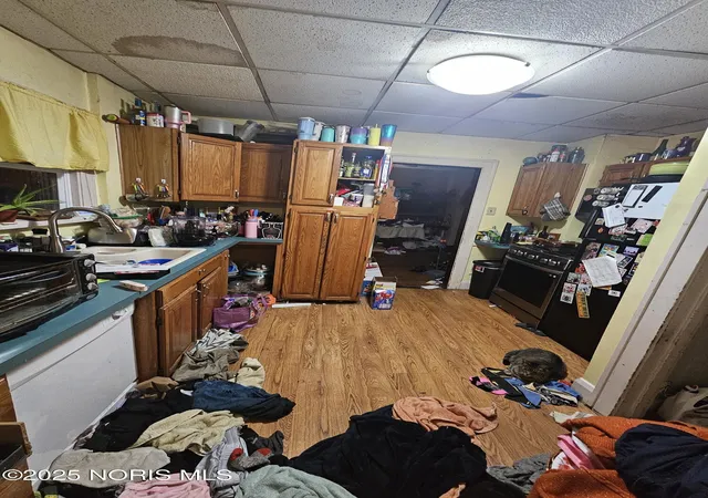 Photo 3 of Sale Pending at 3540 Kershaw Ave, Toledo, OH 43613 | MLS# 10001930 | Listing updated on 2025-12-18