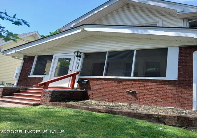 1st image of 3621 Willys Pkwy, Toledo, OH 43612 | MLS# 10002025
