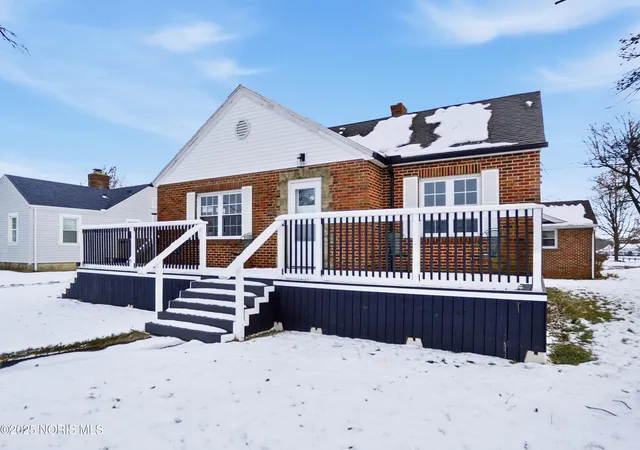 Photo 1 of Single Family Residence at 1421 Hurd Ave, Findlay, OH 45840 | MLS# 10002222 |  | Sold on 2026-01-27