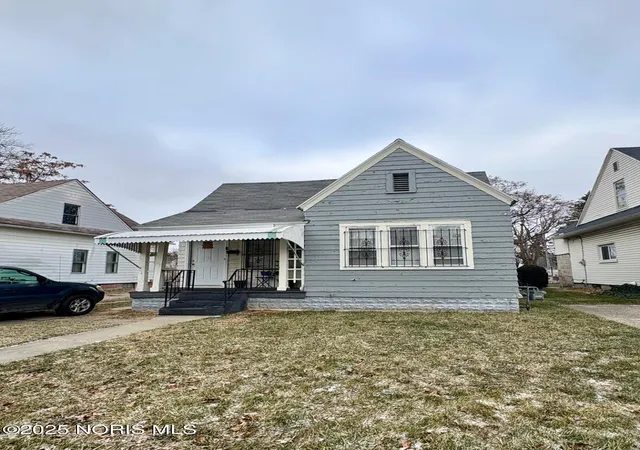 Homes for sale in Toledo, OH | 915 Ketcham Ave, Toledo, OH 43608 | MLS# 10002409