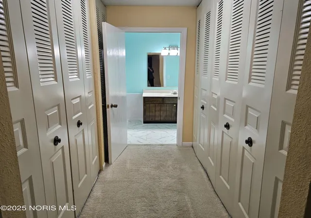 Listing Photo 2 - Condo for sale in building located at 1662 Brownstone Blvd, Toledo, OH 43614 - Unit #