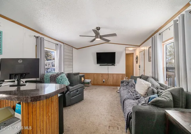 Homes for sale in Swanton, OH | 10487 Co Rd 4, Swanton, OH 43558 | MLS# 10002869