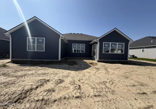 3rd image of 9830 Featherwood Ln, Sylvania, OH 43560 | MLS# 10002831