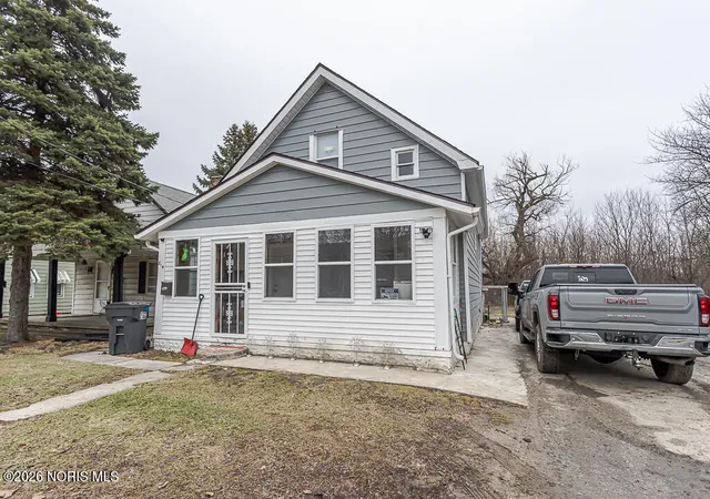 3rd image of 814 Stillman St, Toledo, OH 43605 | MLS# 10002959