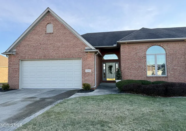 2nd image of 14857 Lake Winds Dr, Perrysburg, OH 43551 | MLS# 10003075