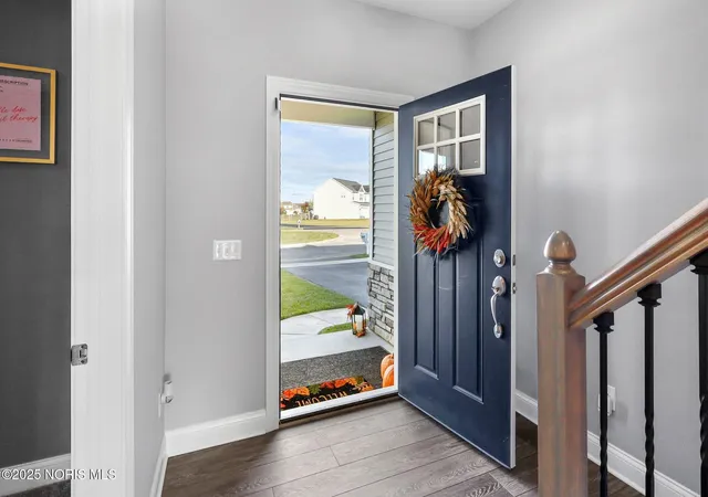 Photo 4 of Single Family Residence at 11037 Bay Tr Dr, Perrysburg, OH 43551 | MLS# 10003253 | | Sold on 2026-05-15