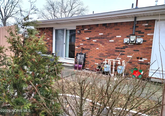 Photo 2 of Multi family home for sale at 18722 Crom St, Tontogany, OH 43565 | MLS# 10003295 | Listing updated on 2026-08-31