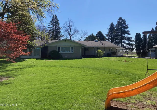 Photo 3 of Single family home for sale at 8069 Fulton County 7 2, Delta, OH 43515 | MLS# 10003460 | Listing updated on 2026-05-13