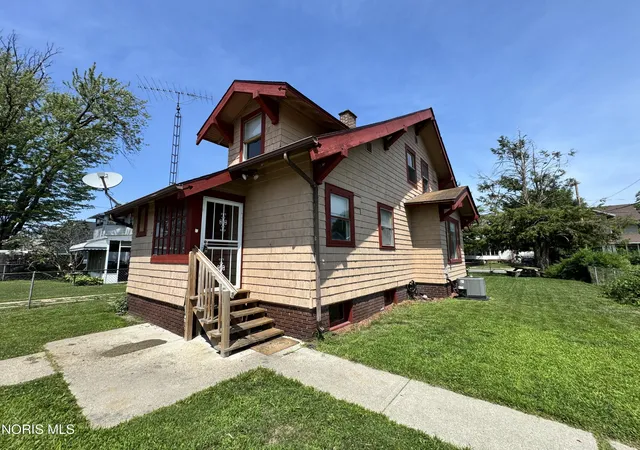 Homes for sale in Toledo, OH | 4203 Berwick Ave, Toledo, OH 43612 | MLS# 10003856