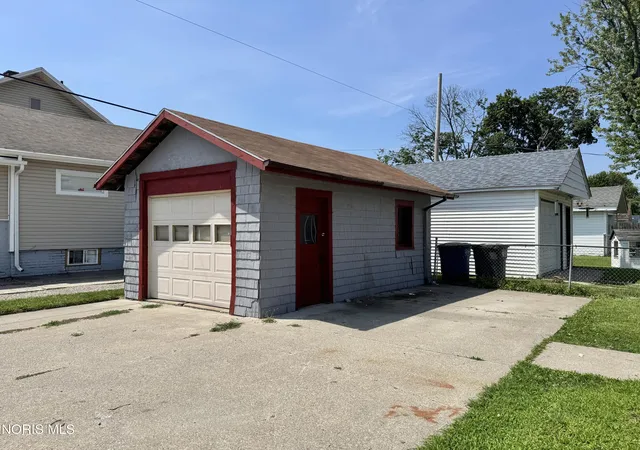 Homes for sale in Toledo, OH | 4203 Berwick Ave, Toledo, OH 43612 | MLS# 10003856