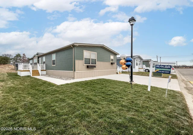 Manufactured home for sale at 27484 Oregon Rd #198, Perrysburg, OH 43551 | MLS# 10004018