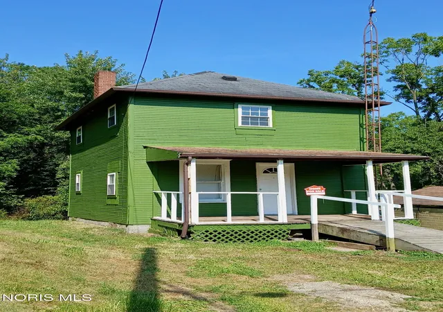 1st image of 432 Johnson Ave, Alliance, OH 44601 | MLS# 10004278