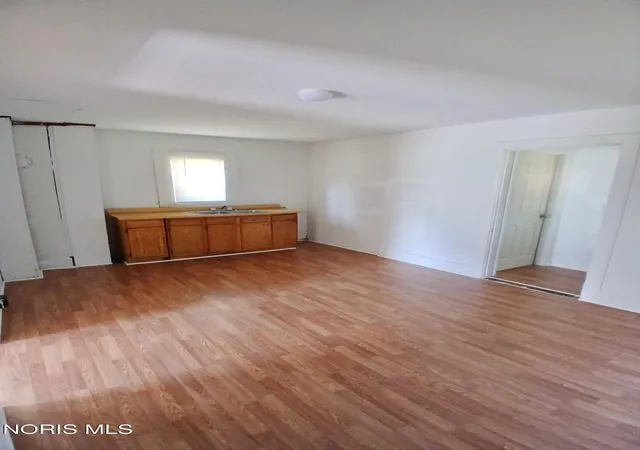 5th image of 432 Johnson Ave, Alliance, OH 44601 | MLS# 10004278