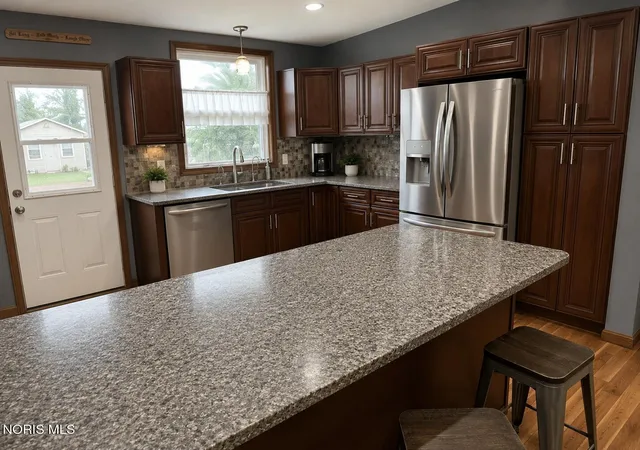 Homes for sale in Findlay, OH | 423 Elm St, Findlay, OH 45840 | MLS# 10004628