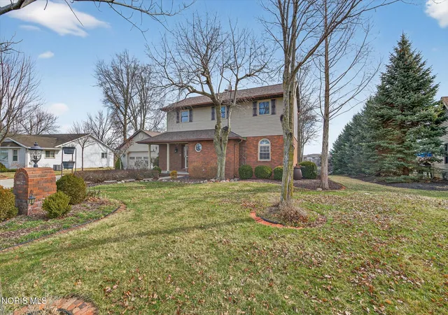 Homes for sale in Defiance, OH | 785 Inverness Dr, Defiance, OH 43512 | MLS# 10008699