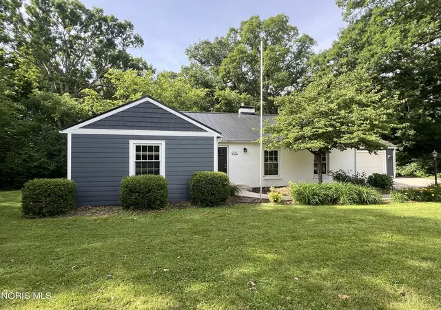 Homes for sale in Defiance, OH | 905 Corwin St, Defiance, OH 43512 | MLS# 10004546
