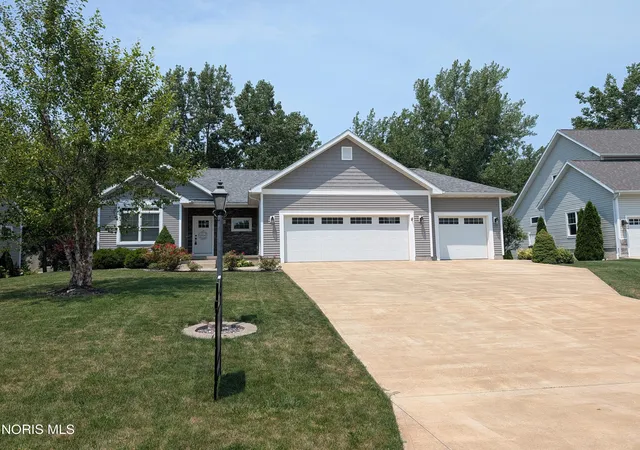 Homes for sale in Port Clinton, OH | 5131 E Blue Teal Dr, Port Clinton, OH 43452 | MLS# 10004723