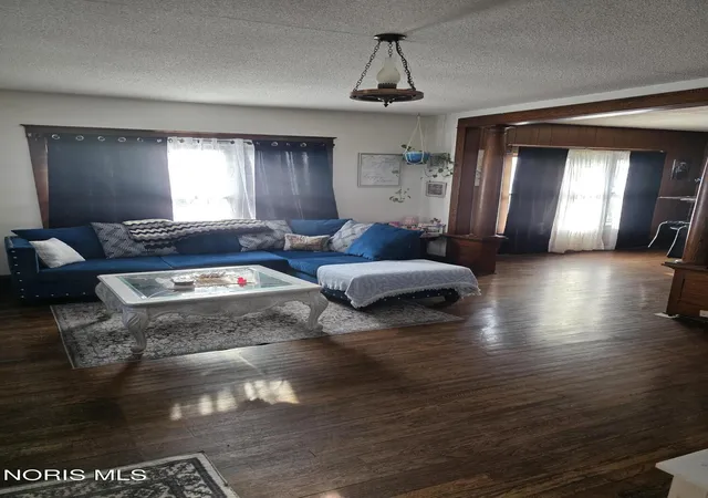 Homes for sale in Toledo, OH | 838 S Erie St, Toledo, OH 43609 | MLS# 10004730