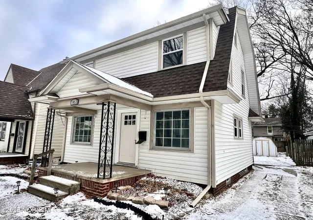 Homes for sale in Toledo, OH | 1953 Talbot St, Toledo, OH 43613 | MLS# 10004766