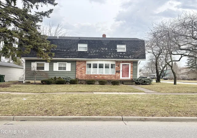 1st image of 519 Sackett St, Maumee, OH 43537 | MLS# 10004836