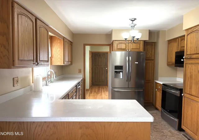 5th image of 519 Sackett St, Maumee, OH 43537 | MLS# 10004836