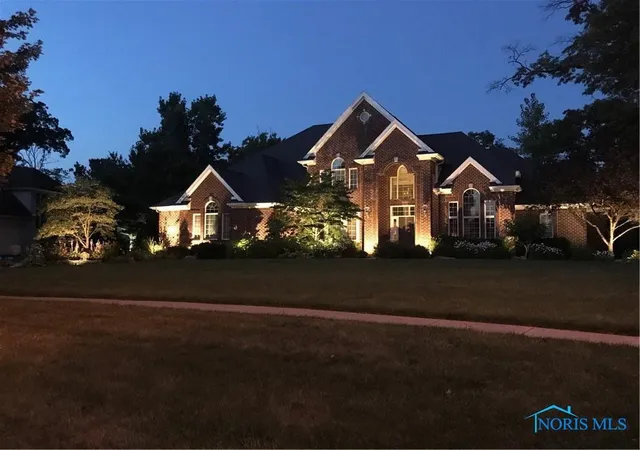 3rd image of 3339 Swan Ridge Ln, Maumee, OH 43537 | MLS# 10005059