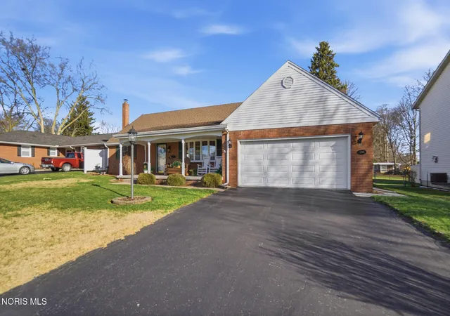 2nd image of 130 Oakland Ave, Findlay, OH 45840 | MLS# 10005076