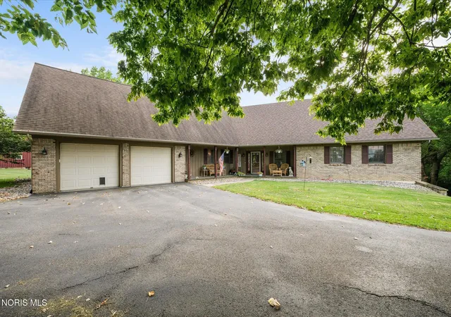 2nd image of 5002 Black Rd, Monclova, OH 43542 | MLS# 10004990
