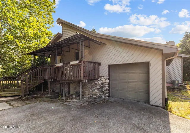1st image of 5160 Black Rd, Monclova, OH 43542 | MLS# 10004991