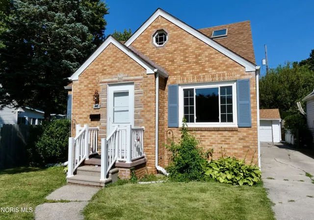 1st image of 146 Jennings Rd, Rossford, OH 43460 | MLS# 10005225